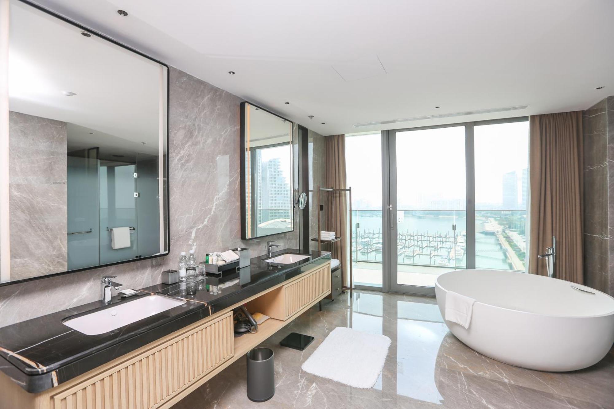 Sheraton Rizhao Hotel Exterior photo